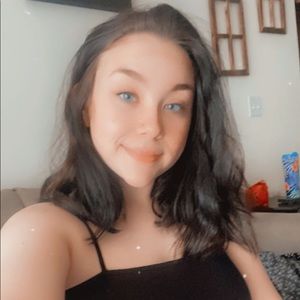 Meet your Posher, Abbi